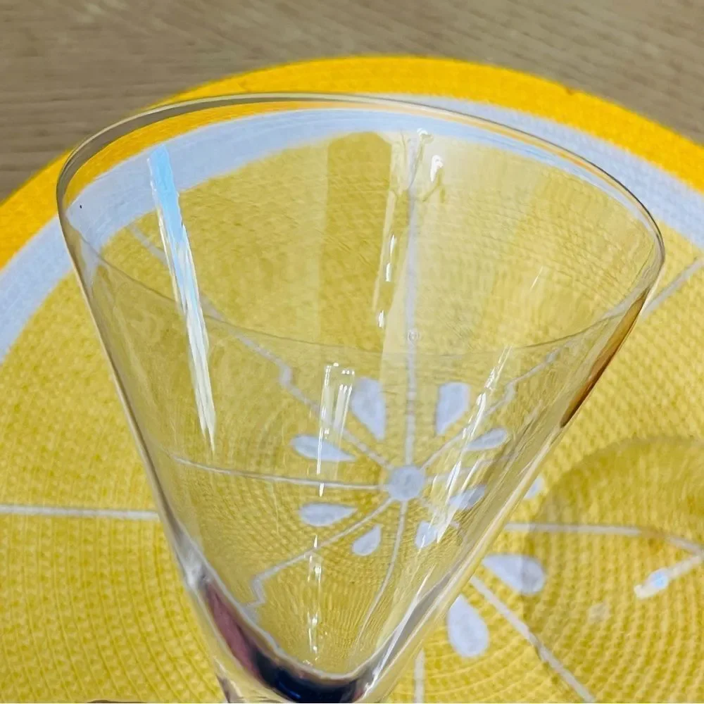 Set Of 2 Martini, Vodka Cocktail Bottom Bubble Glasses ✅